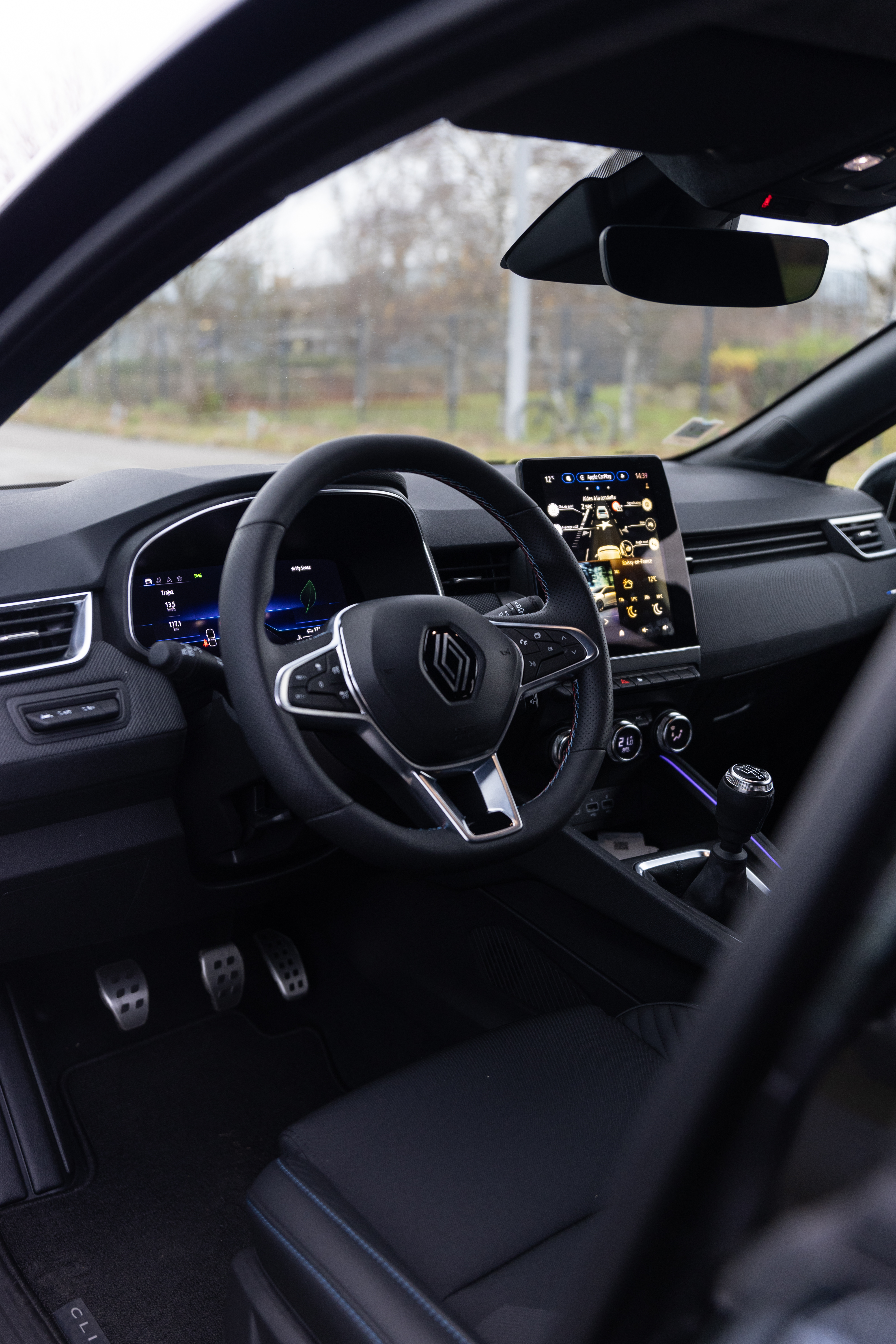Image 6 - interieur Clio V
